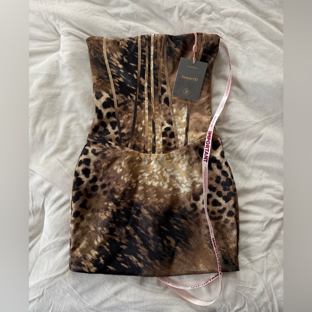House of CB Leopard Print Strapless Bodycon Dress in Brown and Black - Picture 7 of 7